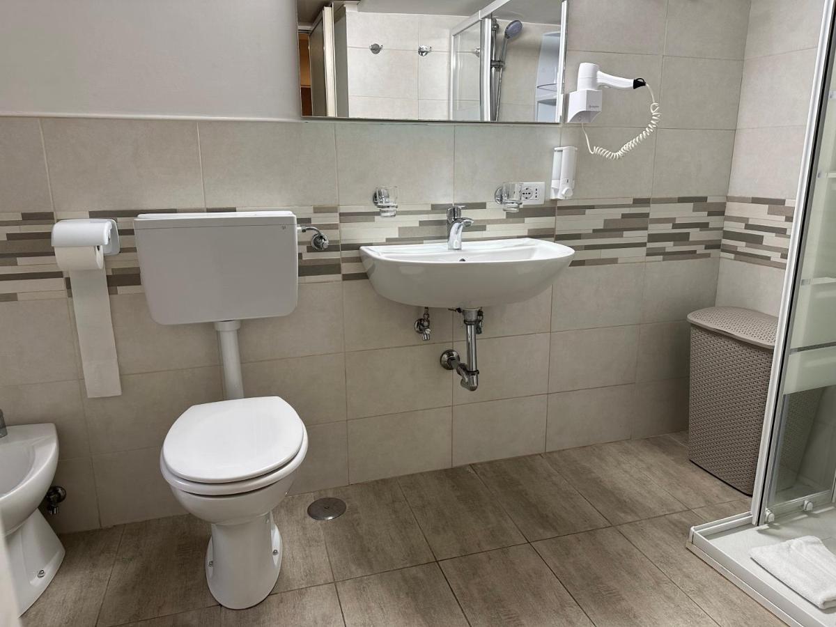 Casa Vacanza Vahid โรม ภายนอก รูปภาพ