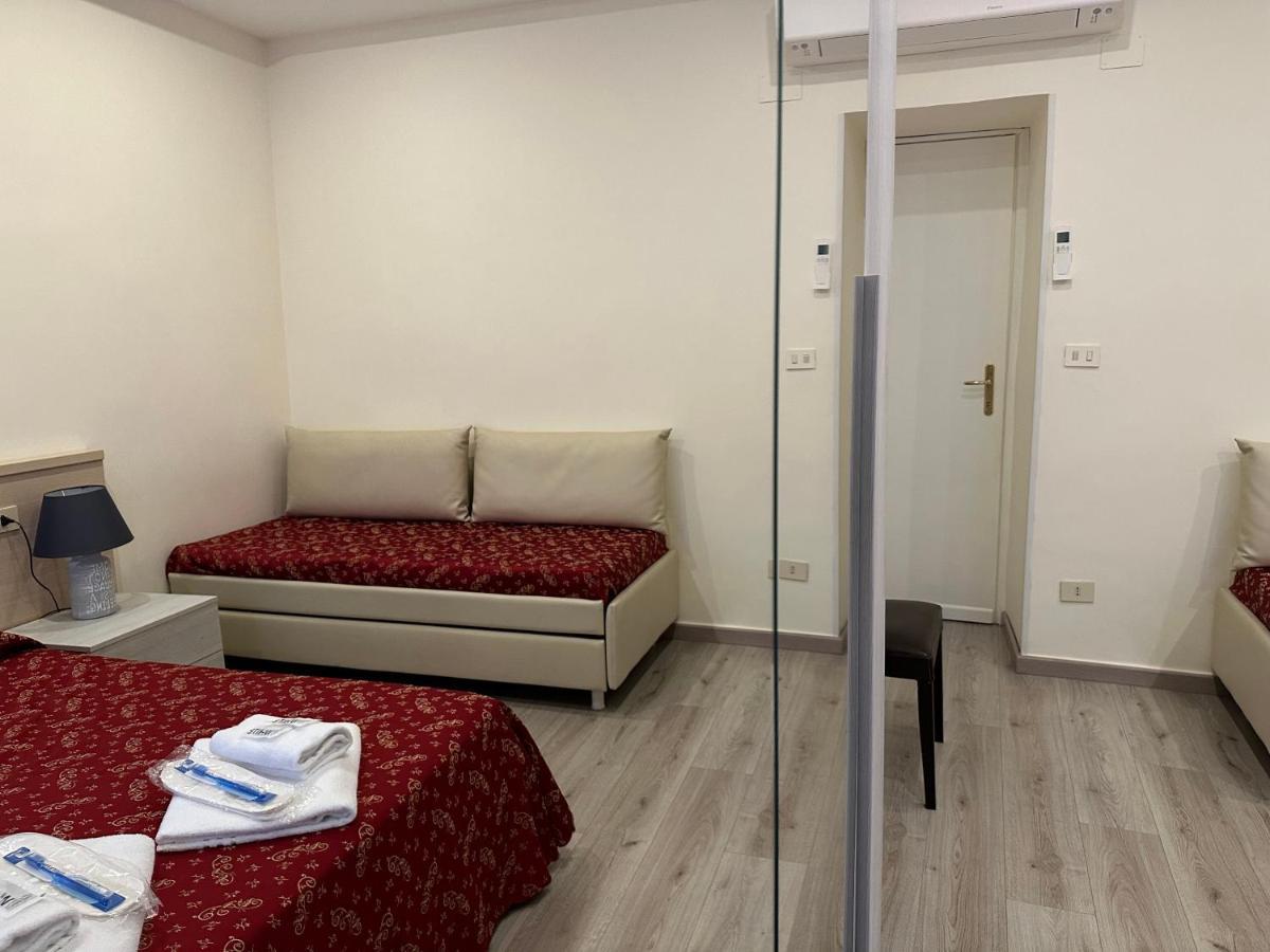 Casa Vacanza Vahid โรม ภายนอก รูปภาพ
